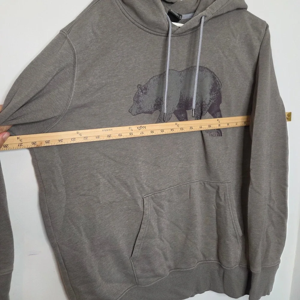 The North Face Mens Grizzly Bear Graphic Hoodie Grey XL Fleece Pullover